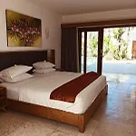 Villa Louis Tanjung Benoa